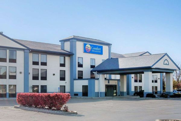 Comfort Inn & Suites Maumee - Toledo (I80-90)